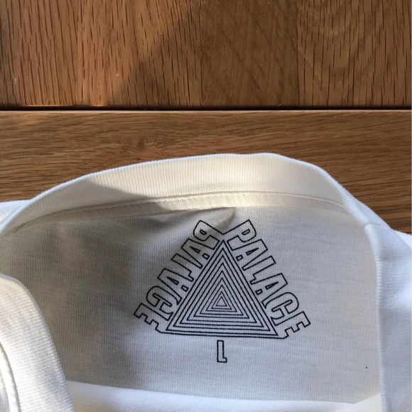 SS18 Palace Surkit T Shirt - Picture 4 of 5